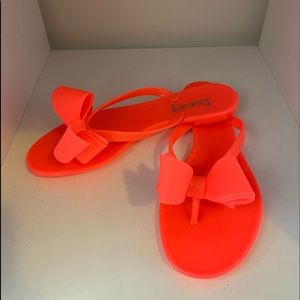 Dizzy Brand Couture Bow Jelly Flip Flops